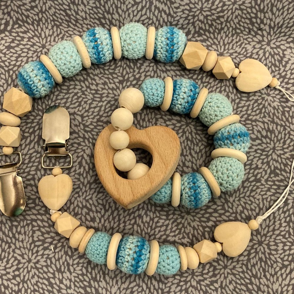 Wood Pacifier/Dummy/Leash/Chain/Teething New!